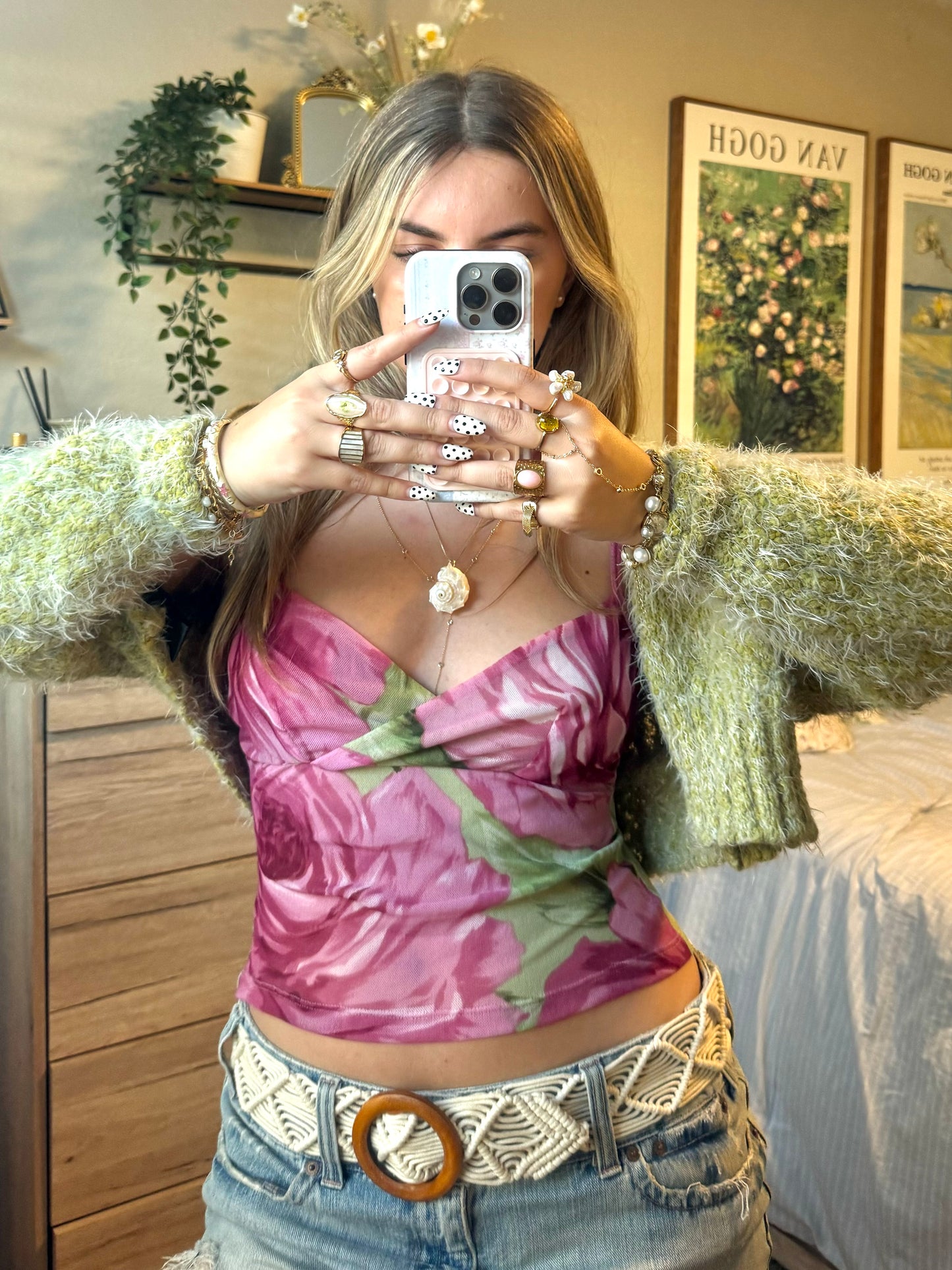 The Amor top